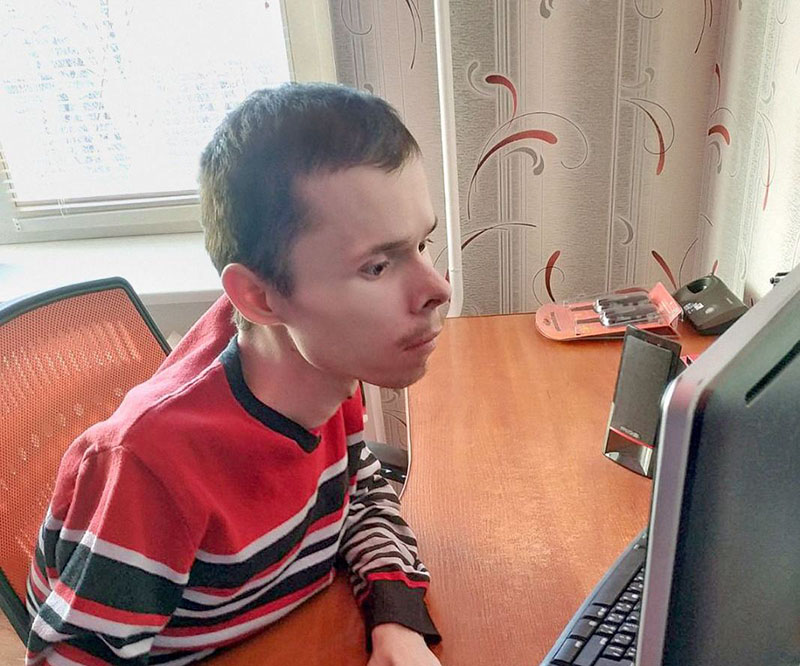 29-летнему жителю Новополоцка нужно полмиллиона евро на годовую терапию, которая стабилизирует его состояние